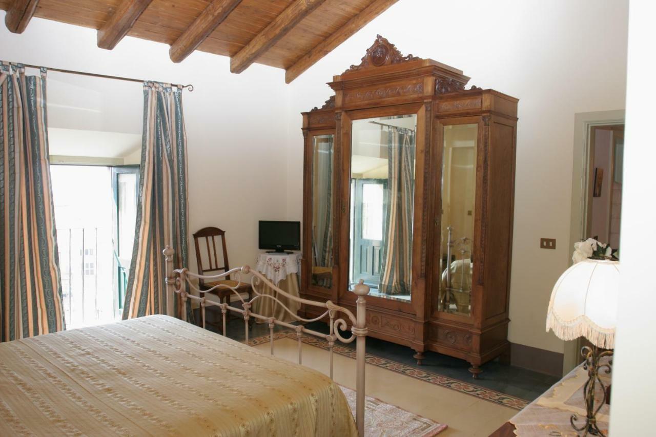B&B Palazzo Gambino Acireale Exterior photo